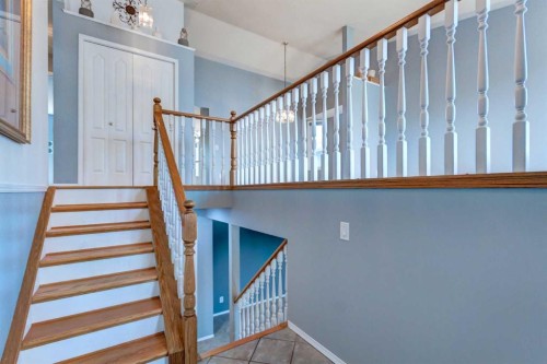 411 Shawinigan Drive Sw, Calgary, AB - Indoor Photo Showing Other Room