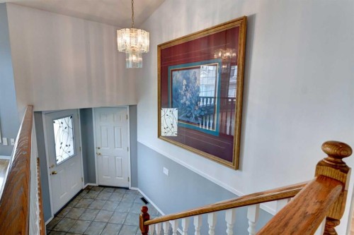 411 Shawinigan Drive Sw, Calgary, AB - Indoor Photo Showing Other Room