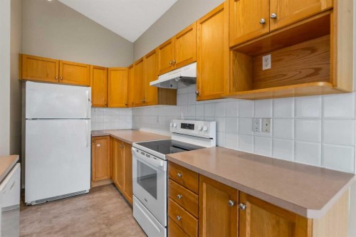 86 Saddlemont Close Ne, Calgary, AB - Indoor Photo Showing Kitchen