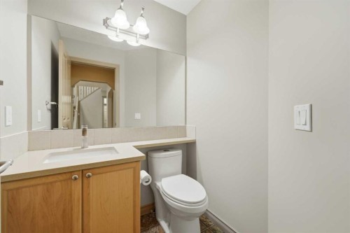 137 Evanscove Circle Nw, Calgary, AB - Indoor Photo Showing Bathroom