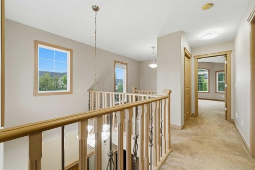 137 Evanscove Circle Nw, Calgary, AB - Indoor Photo Showing Other Room