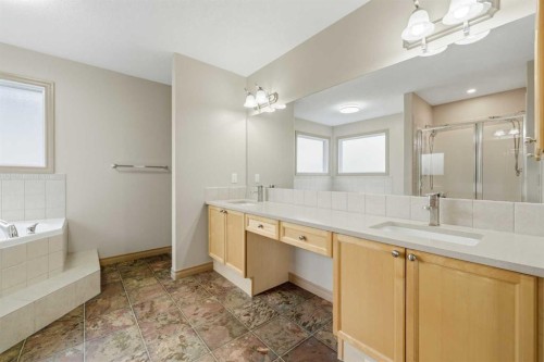 137 Evanscove Circle Nw, Calgary, AB - Indoor Photo Showing Bathroom