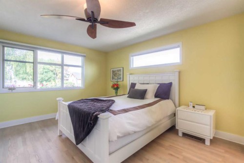 1702 24 Street Sw, Calgary, AB - Indoor Photo Showing Bedroom