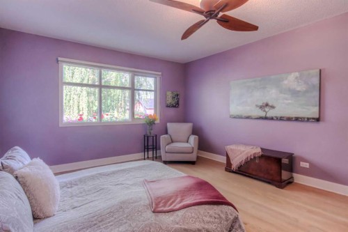 1702 24 Street Sw, Calgary, AB - Indoor Photo Showing Bedroom