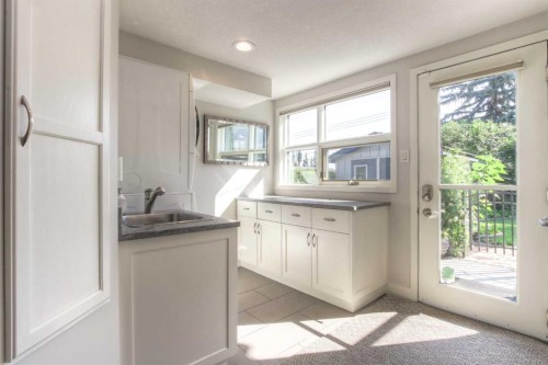 1702 24 Street Sw, Calgary, AB - Indoor