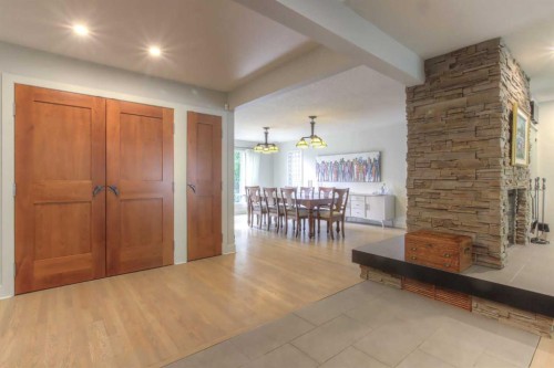 1702 24 Street Sw, Calgary, AB - Indoor Photo Showing Other Room