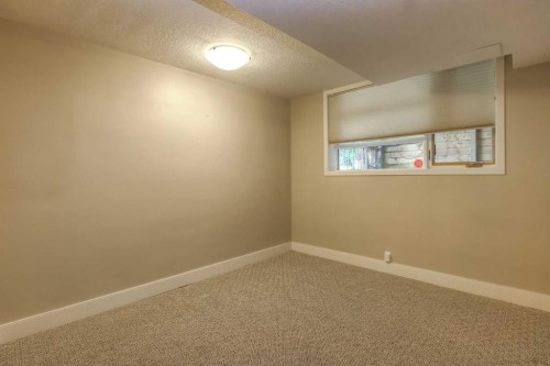 1702 24 Street Sw, Calgary, AB - Indoor Photo Showing Other Room