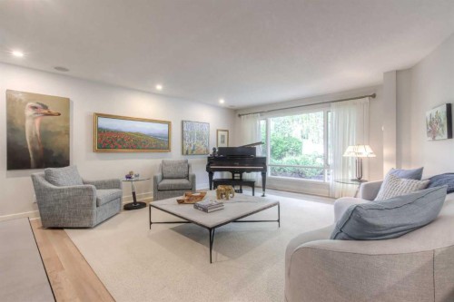 1702 24 Street Sw, Calgary, AB - Indoor Photo Showing Living Room