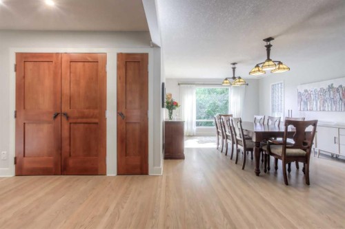 1702 24 Street Sw, Calgary, AB - Indoor Photo Showing Dining Room