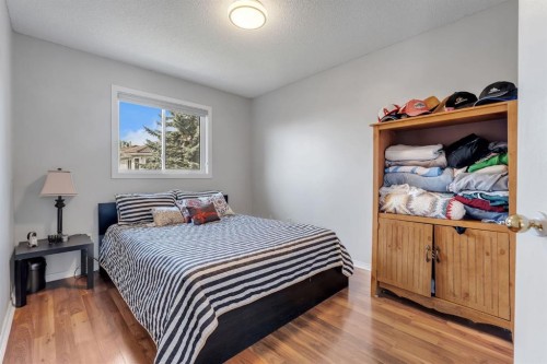 11 Arbour Summit Close Nw, Calgary, AB - Indoor Photo Showing Bedroom