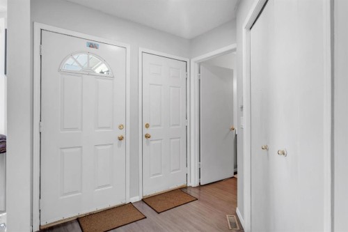 11 Arbour Summit Close Nw, Calgary, AB - Indoor Photo Showing Other Room