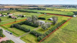 241196 East Lakeview Road Chestermere, AB T1X 0M6