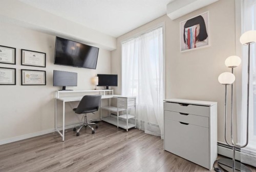 404-1920 11 Avenue Sw, Calgary, AB - Indoor Photo Showing Office