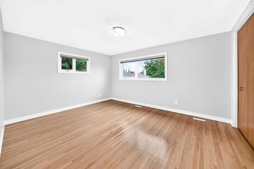 173 Cornwallis Drive Nw, Calgary, AB - Indoor Photo Showing Other Room