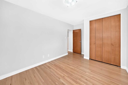 173 Cornwallis Drive Nw, Calgary, AB - Indoor Photo Showing Other Room