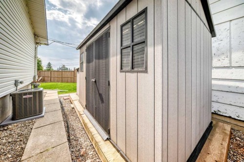 173 Cornwallis Drive Nw, Calgary, AB - Outdoor With Exterior