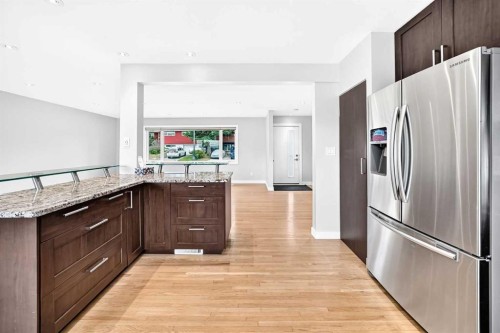 173 Cornwallis Drive Nw, Calgary, AB - Indoor Photo Showing Kitchen