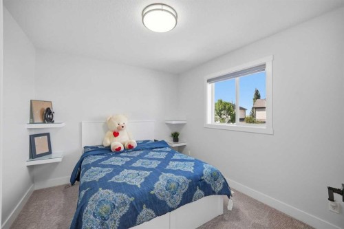 7916 Martha'S Haven Park Ne, Calgary, AB - Indoor Photo Showing Bedroom