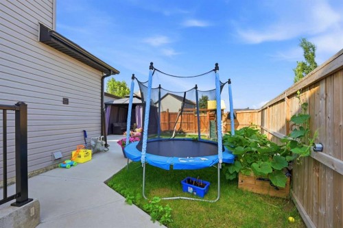 7916 Martha'S Haven Park Ne, Calgary, AB - Outdoor