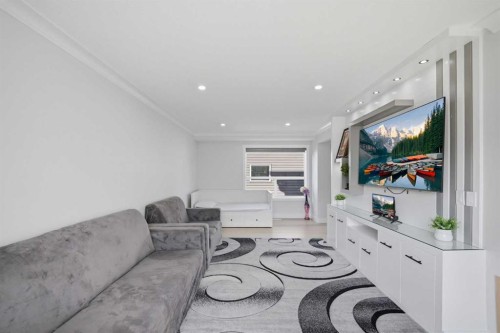 7916 Martha'S Haven Park Ne, Calgary, AB - Indoor