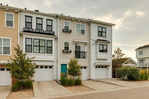 206 Nolanfield Villas Nw, Calgary, AB - Outdoor With Facade