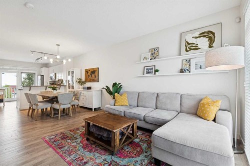 206 Nolanfield Villas Nw, Calgary, AB - Indoor Photo Showing Living Room