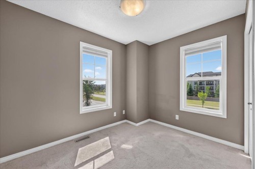 3146 New Brighton Gardens Se, Calgary, AB - Indoor Photo Showing Other Room