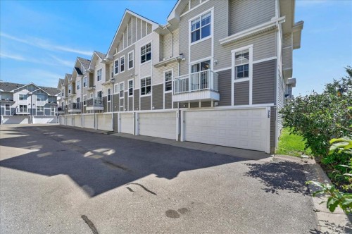 3146 New Brighton Gardens Se, Calgary, AB - Outdoor