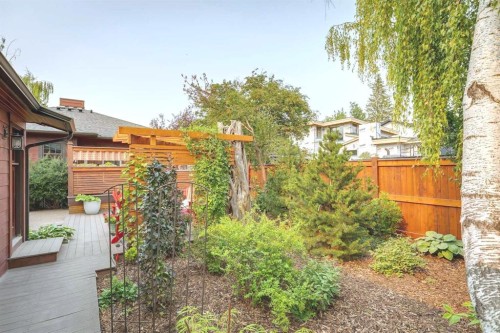 95 Lissington Drive Sw, Calgary, AB 