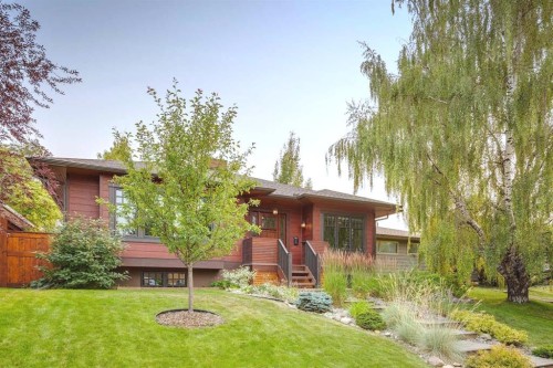 95 Lissington Drive Sw, Calgary, AB 