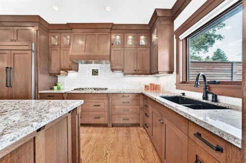 95 Lissington Drive Sw, Calgary, AB 