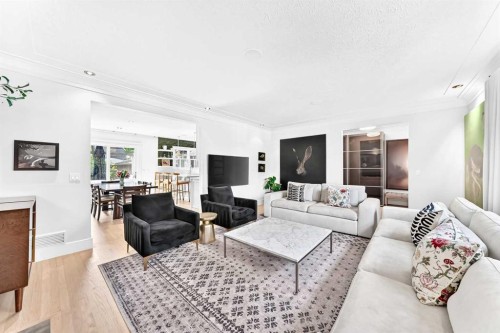 3223 2 Street Sw, Calgary, AB - Indoor Photo Showing Living Room