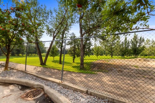 3113-24 Hemlock Crescent Sw, Calgary, AB - Outdoor
