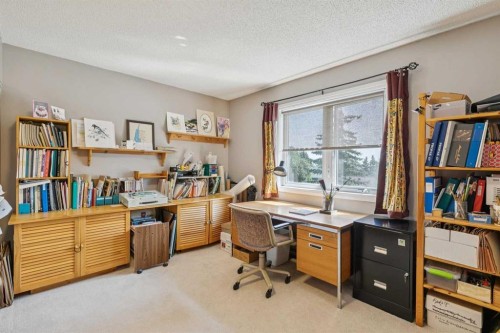 124 Schubert Hill Nw, Calgary, AB - Indoor Photo Showing Office