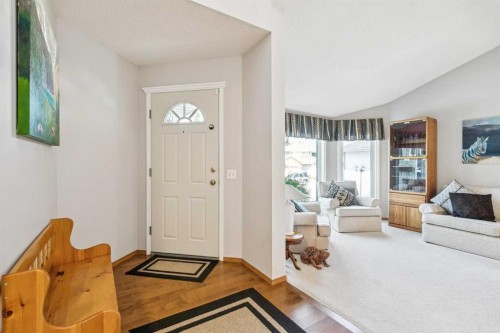 124 Schubert Hill Nw, Calgary, AB - Indoor