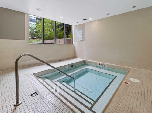 511-222 Riverfront Avenue Sw, Calgary, AB - Indoor Photo Showing Other Room