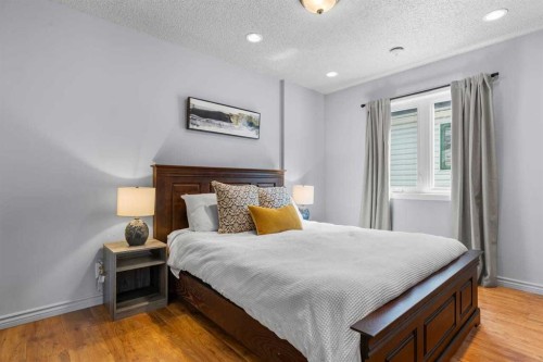 2031 2 Avenue Nw, Calgary, AB - Indoor Photo Showing Bedroom