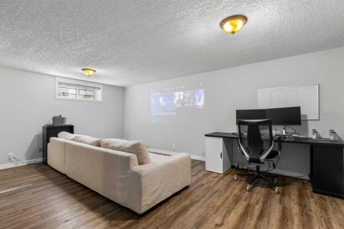 2031 2 Avenue Nw, Calgary, AB - Indoor Photo Showing Office