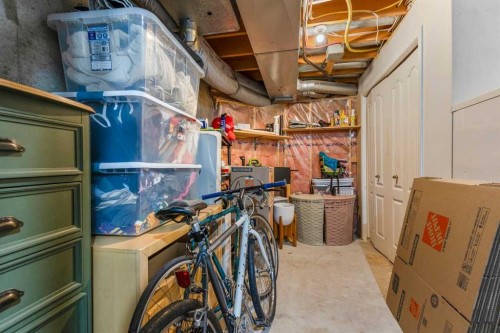 2031 2 Avenue Nw, Calgary, AB - Indoor