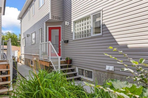 2031 2 Avenue Nw, Calgary, AB - Outdoor