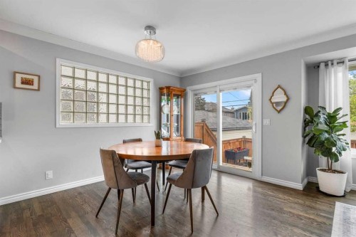 2031 2 Avenue Nw, Calgary, AB - Indoor Photo Showing Dining Room