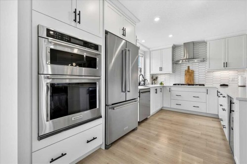 199 Magnolia Way Se, Calgary, AB - Indoor Photo Showing Kitchen With Stainless Steel Kitchen With Upgraded Kitchen