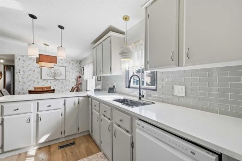 359 Burroughs Circle Ne, Calgary, AB 