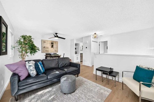 D-109 Stanley Avenue, Okotoks, AB - Indoor Photo Showing Living Room
