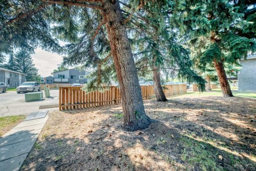 D-109 Stanley Avenue, Okotoks, AB - Outdoor