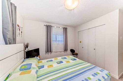 3302-181 Skyview Ranch Manor Ne, Calgary, AB - Indoor Photo Showing Bedroom