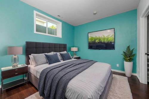 25 Prestwick Pond Terrace Se, Calgary, AB - Indoor Photo Showing Bedroom