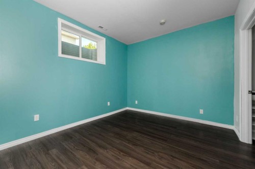 25 Prestwick Pond Terrace Se, Calgary, AB - Indoor Photo Showing Other Room