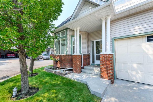 25 Prestwick Pond Terrace Se, Calgary, AB - Outdoor