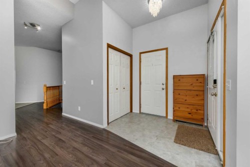 25 Prestwick Pond Terrace Se, Calgary, AB - Indoor Photo Showing Other Room